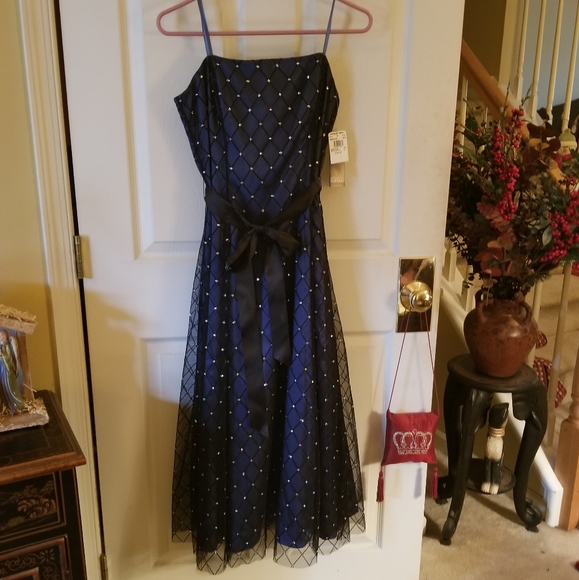 Adrianna Papell Dresses & Skirts - NAVY GOWN TRIMMED IN BLACK W/ RHINESTONES